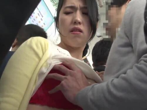 Hot Asian Asian Gets Pussy Fucked and Facialed by a Big Dick in Public