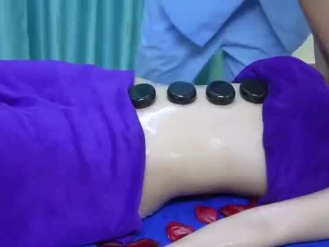 Sexy Maki loves to get fucked after a massage