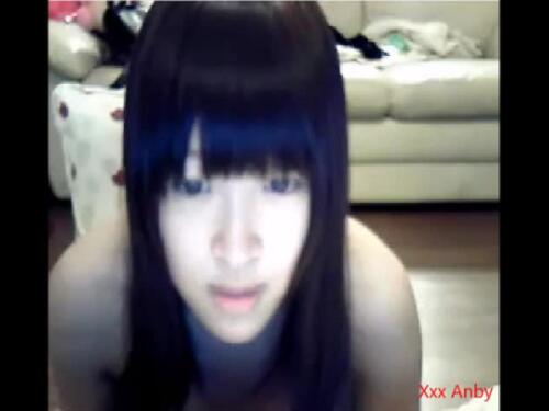 Gorgeous Japanese babe Mei masturbates in front of cam