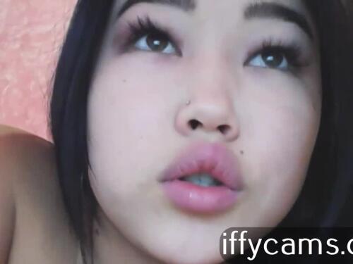 Sexy Big Boobed Slut Mia Cums Over and Over
